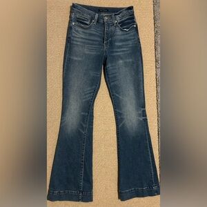 Cute LUCKY BRAND boot cut jeans